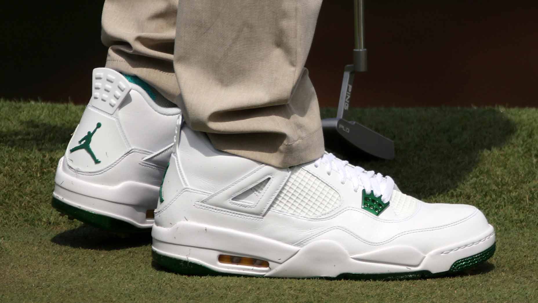 Jordan 4 classic green on outlet feet